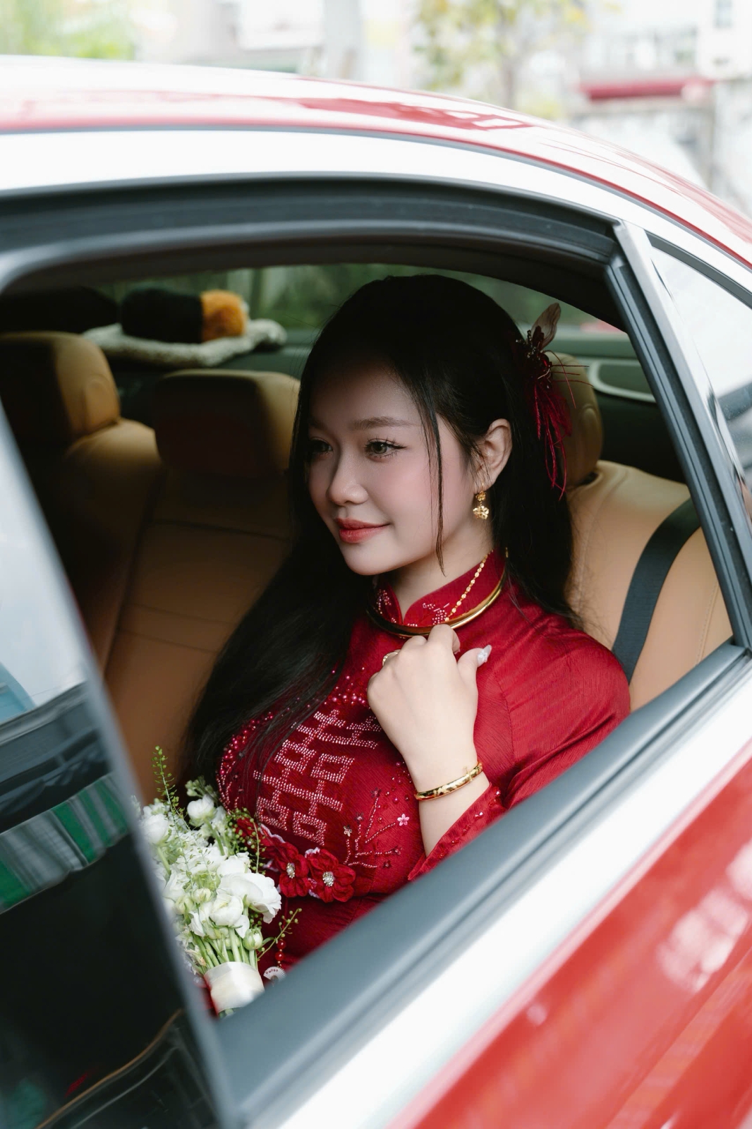 NHỮNG YẾU TỐ ẢNH HƯỞNG ĐẾN CHI PHÍ TRANG ĐIỂM